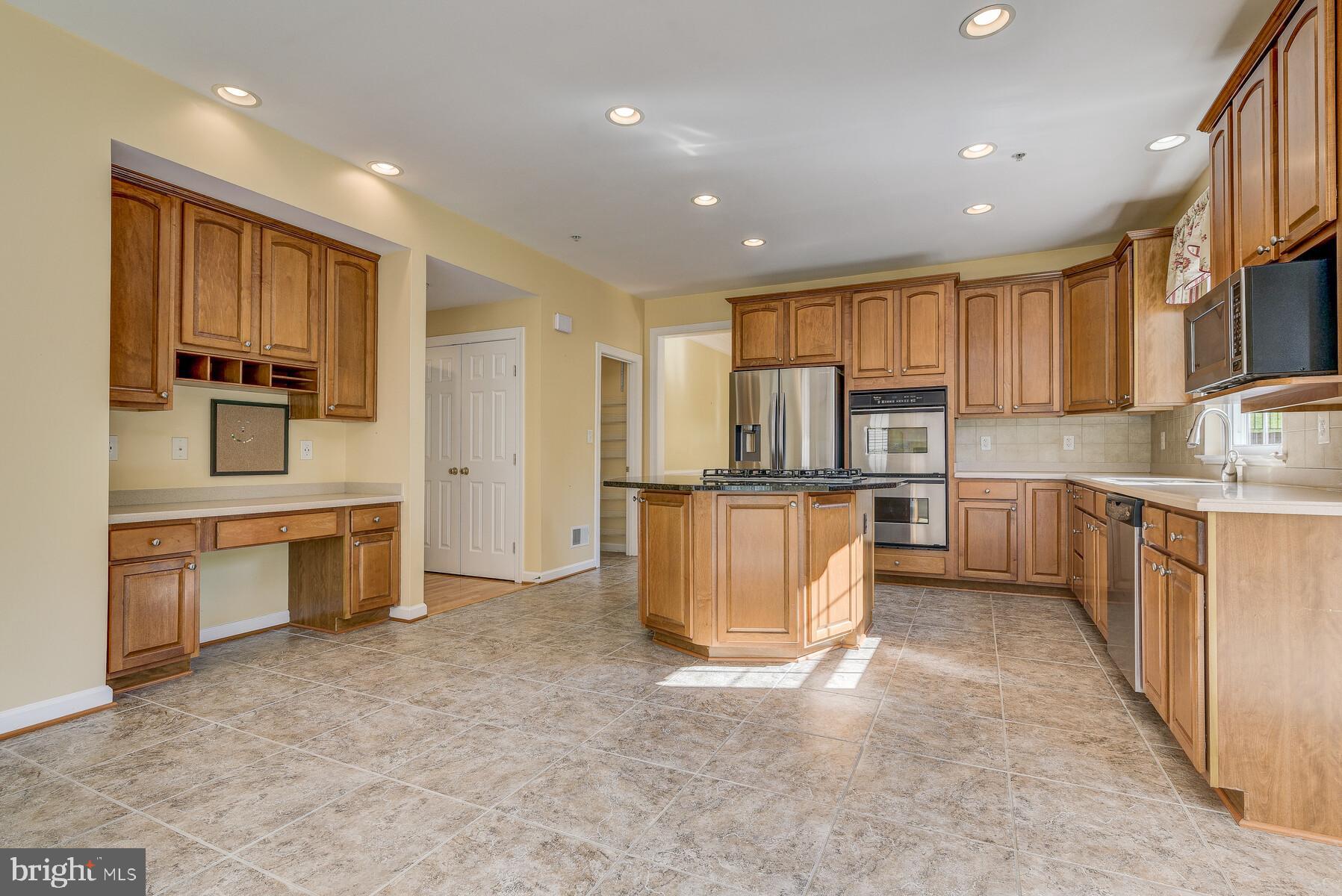 14405 Friendlywood Road Silver Spring, MD 20905 - Photo 23 of 79 Gallery Image 23