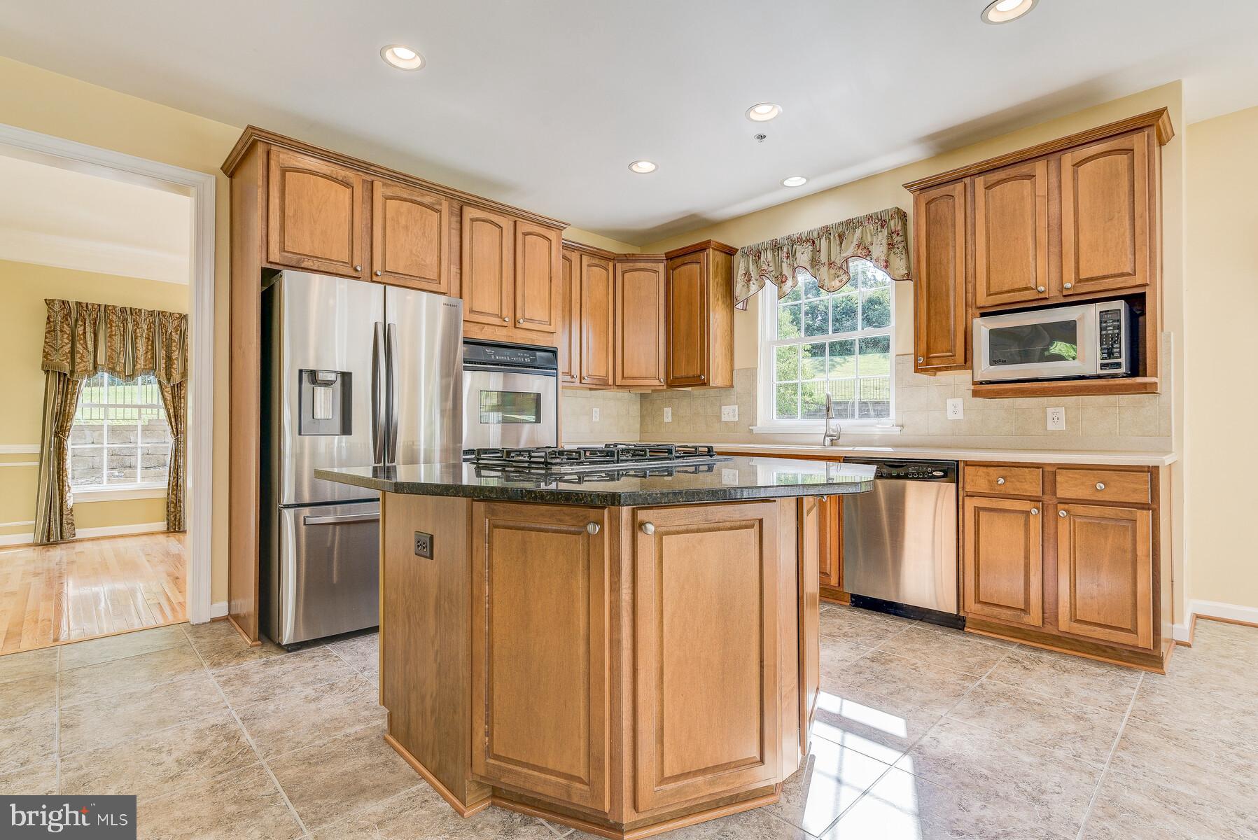 14405 Friendlywood Road Silver Spring, MD 20905 - Photo 27 of 79 Gallery Image 27