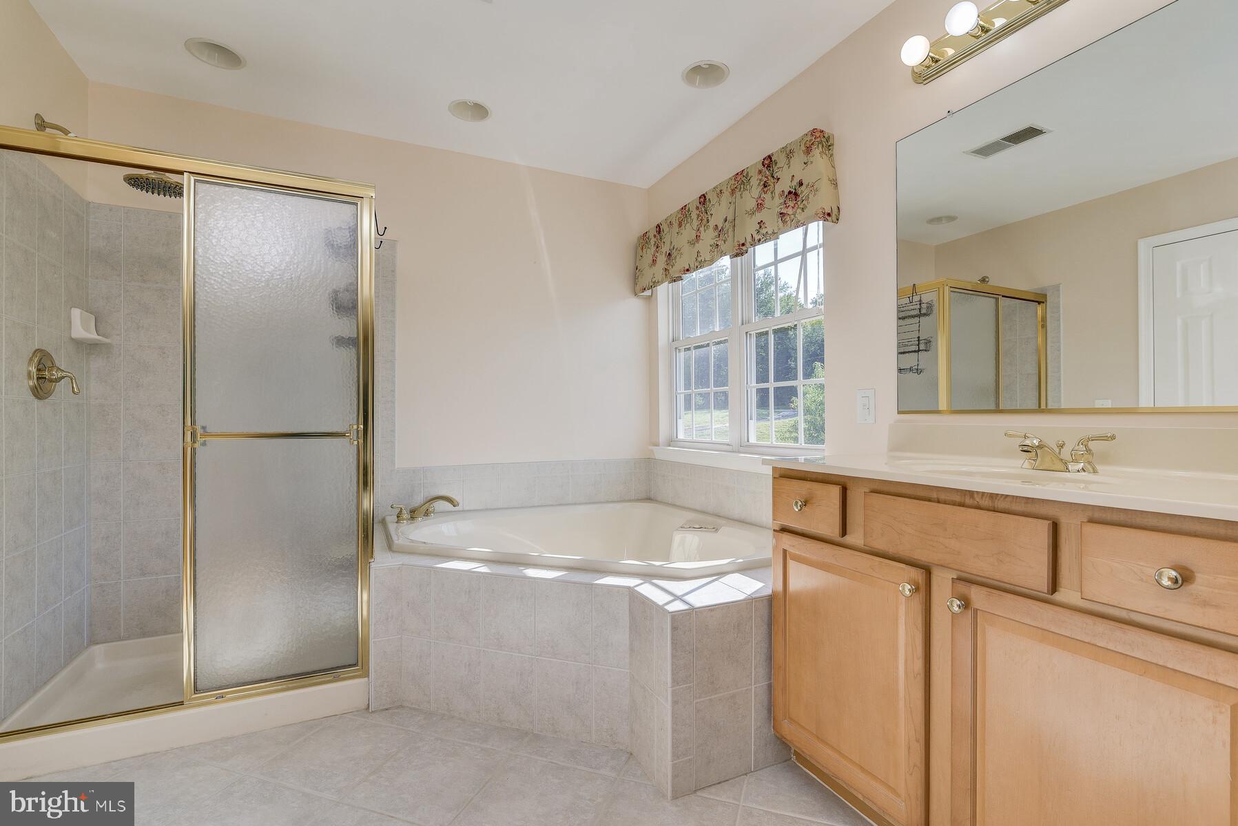14405 Friendlywood Road Silver Spring, MD 20905 - Photo 57 of 79 Gallery Image 57