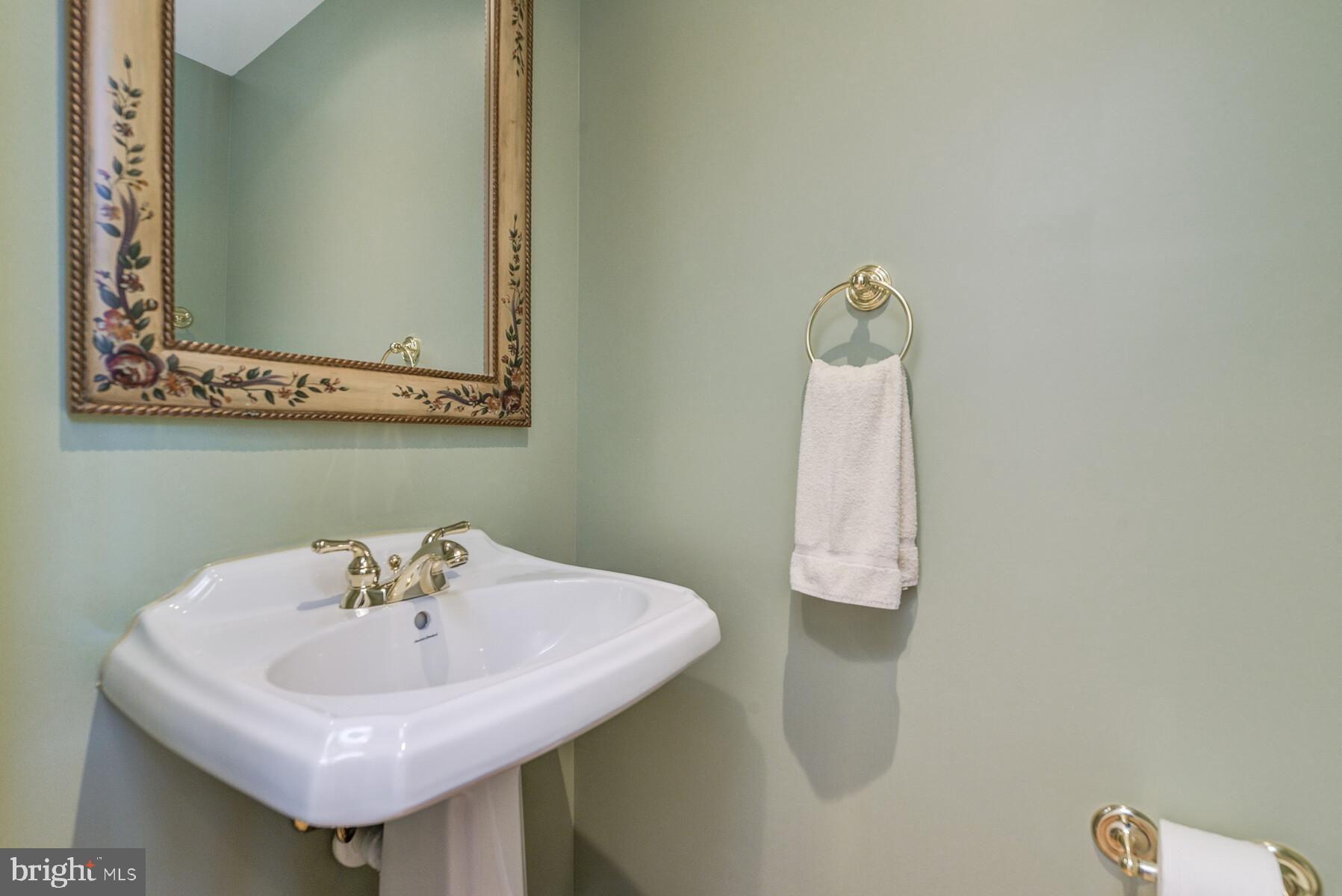 14405 Friendlywood Road Silver Spring, MD 20905 - Photo 9 of 79 Gallery Image 9
