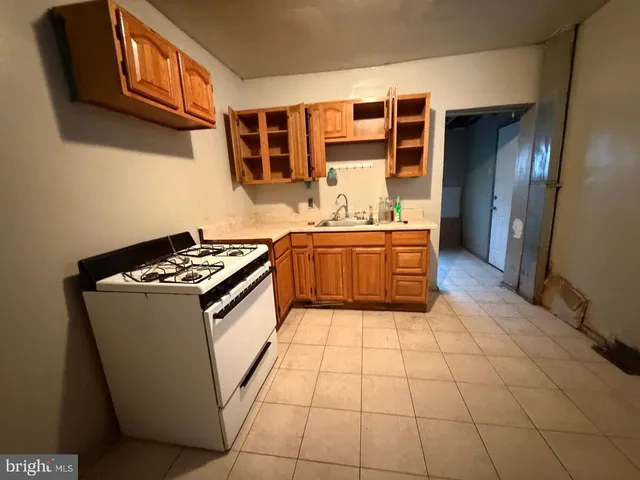 $139,000 | 2831 North Howard Street, Philadelphia, PA 19133