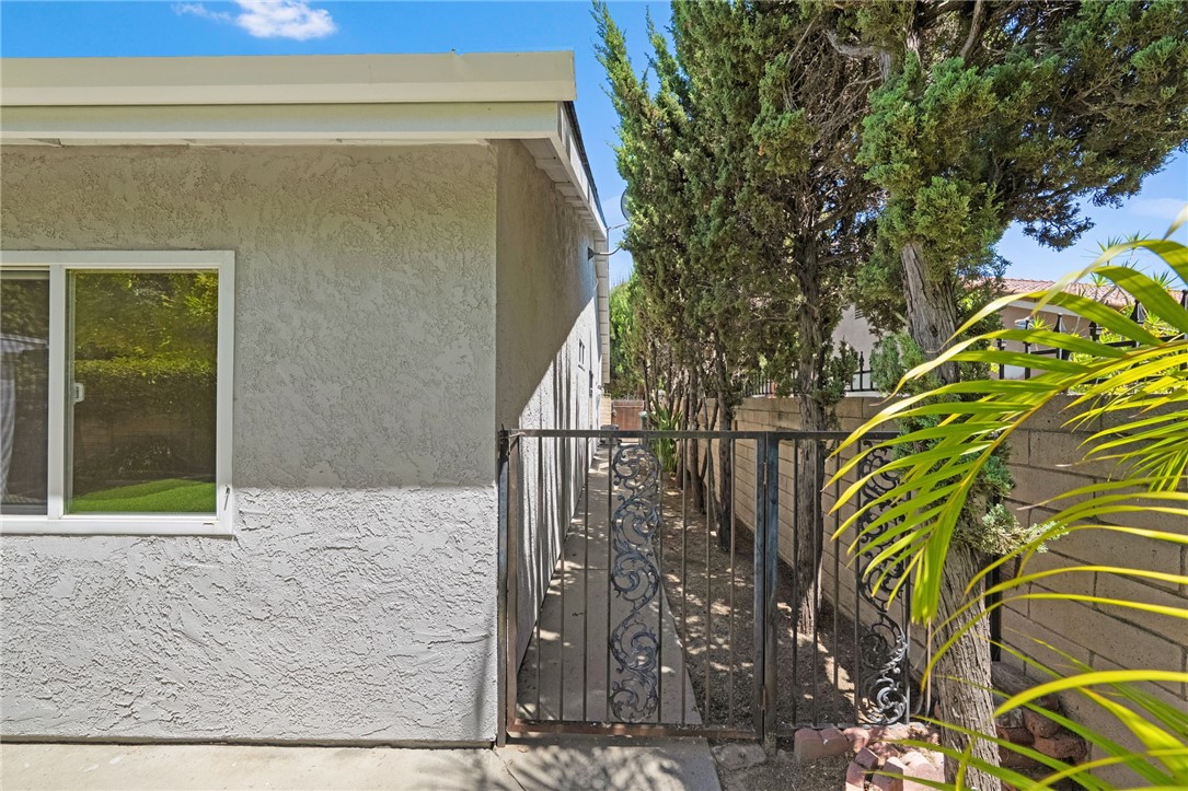 1453 Post Fullerton, CA 92833 - Photo 33 of 54