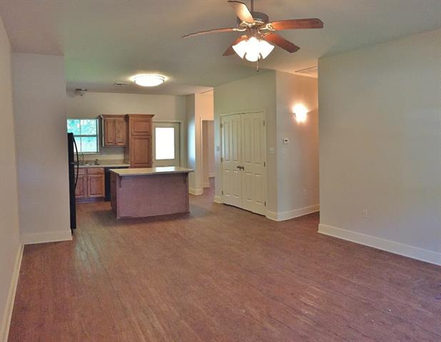 112 West Edwards Covington, LA 70433 - Photo 2 of 7