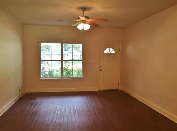 $1,100 | 112 West Edwards, Covington, LA 70433