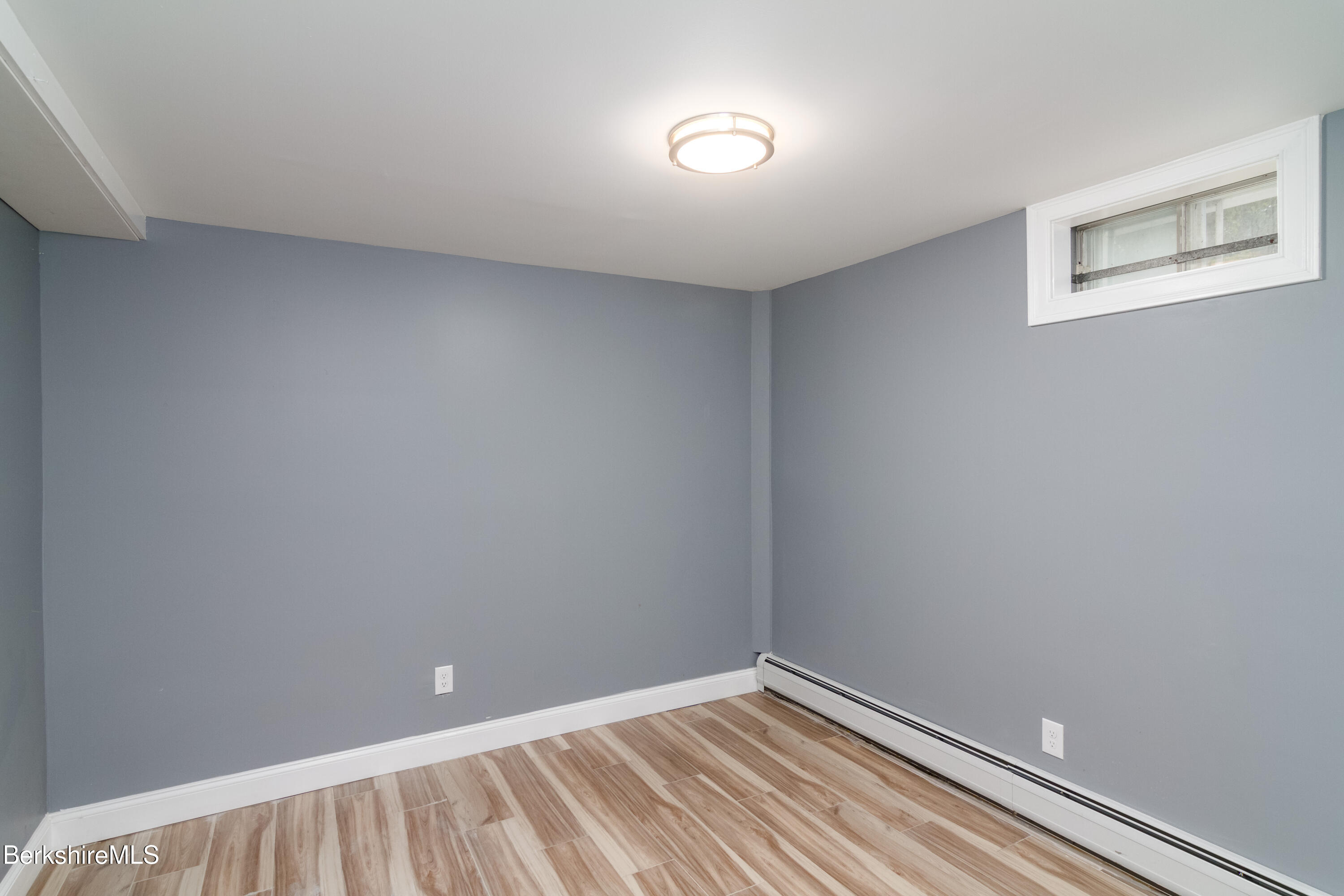 632 North State Road Cheshire, MA 01225 - Photo 13 of 18 20250529-01-632NorthStateRd-Chesire-MA-0