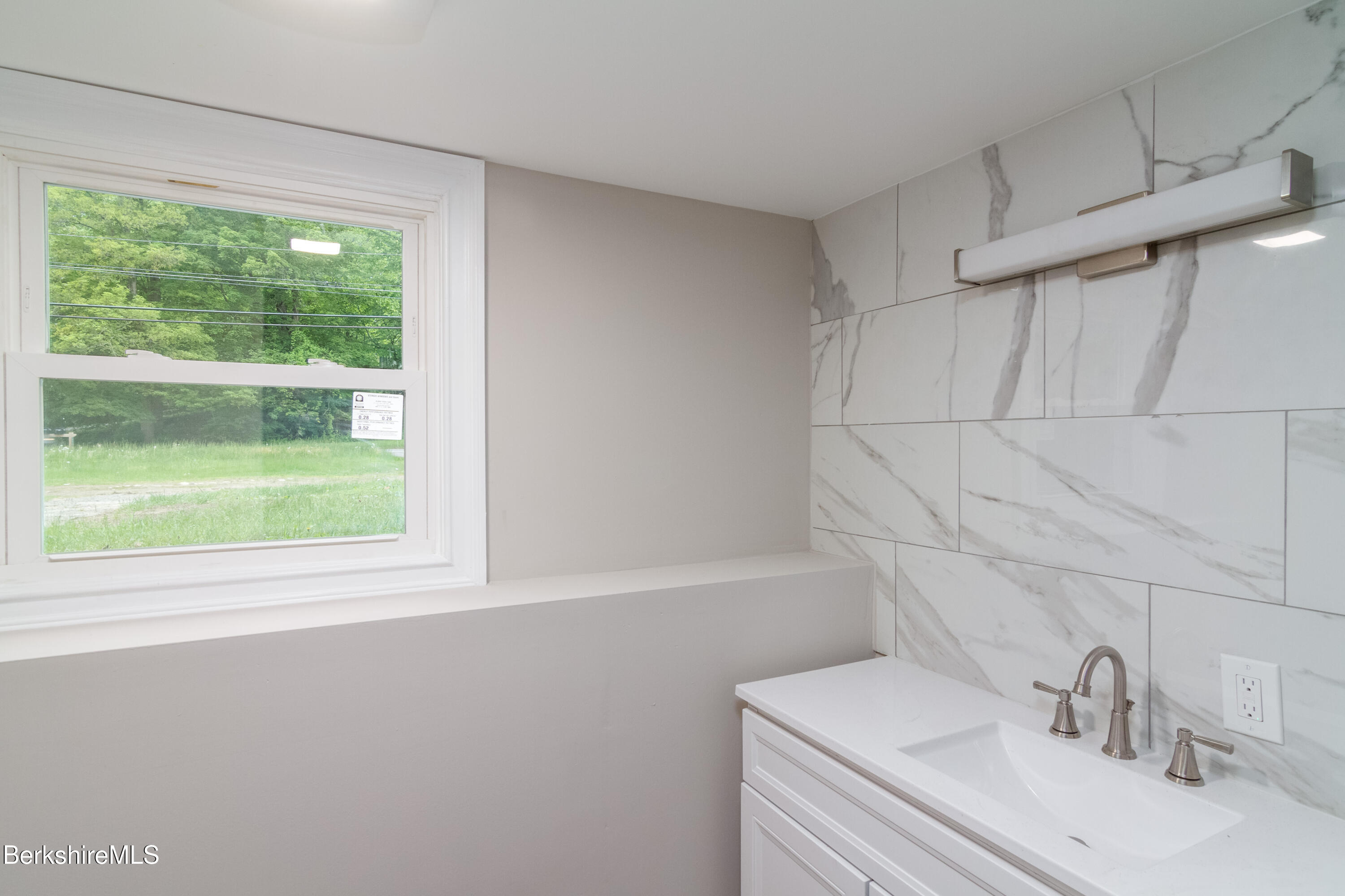 632 North State Road Cheshire, MA 01225 - Photo 16 of 18 20250529-01-632NorthStateRd-Chesire-MA-0