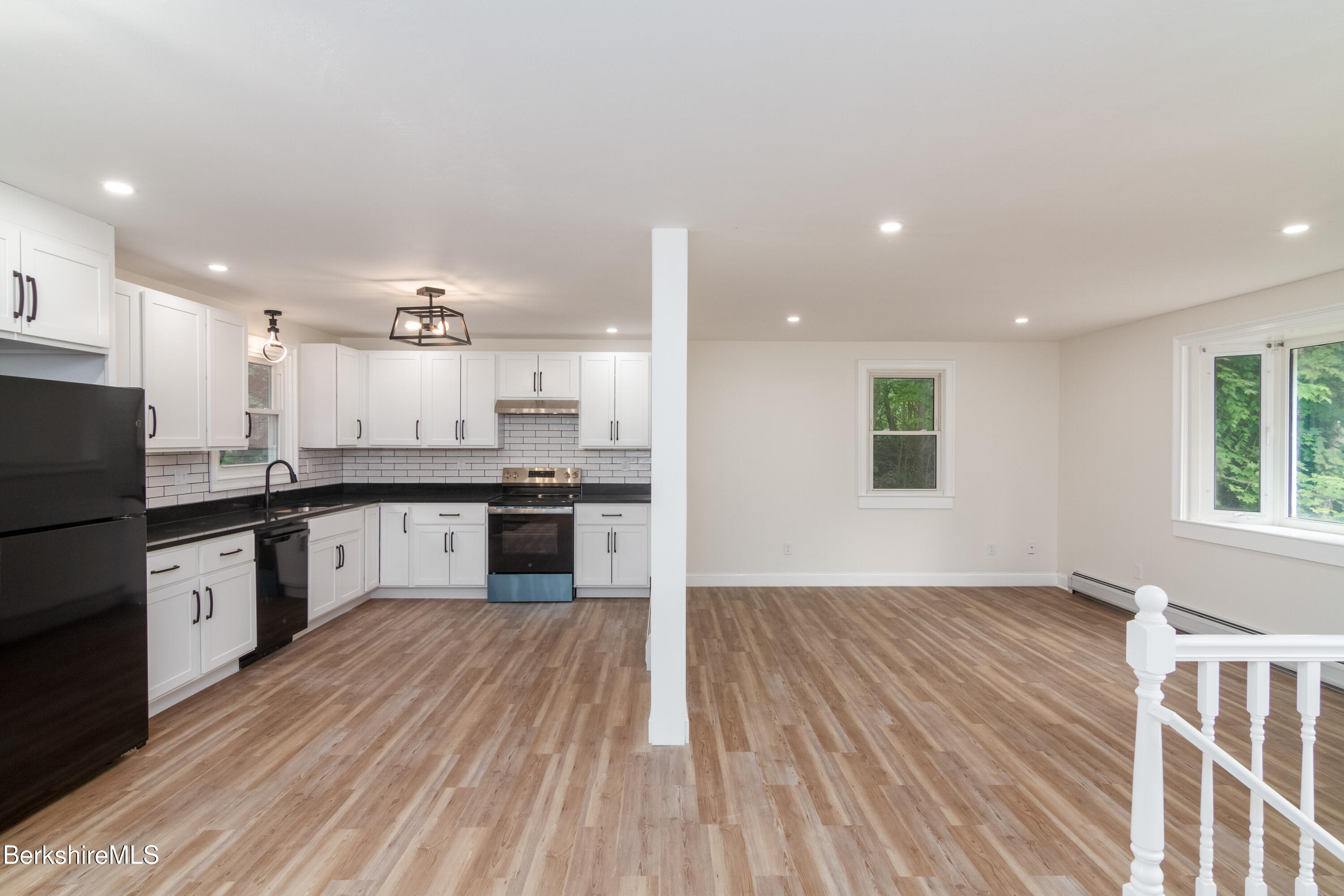 632 North State Road Cheshire, MA 01225 - Photo 3 of 18 20250529-01-632NorthStateRd-Chesire-MA-0