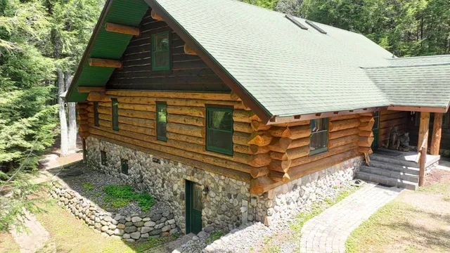 $999,000 | 720 Staehling Road, Three Lakes, WI 54562