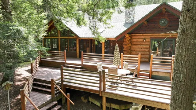 $999,000 | 720 Staehling Road, Three Lakes, WI 54562