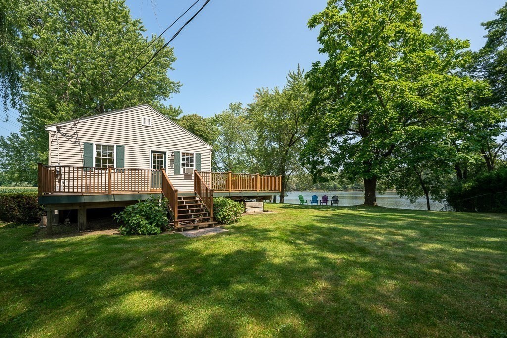 14 Old Stagecoach Road Easthampton, MA 01027 - Photo 3 of 37 Gallery Image 3