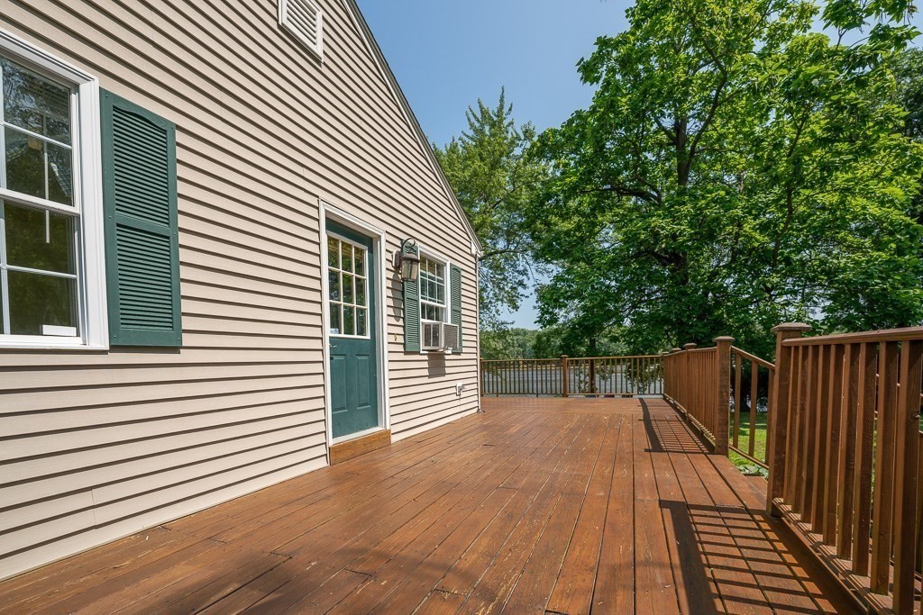14 Old Stagecoach Road Easthampton, MA 01027 - Photo 5 of 37 Gallery Image 5