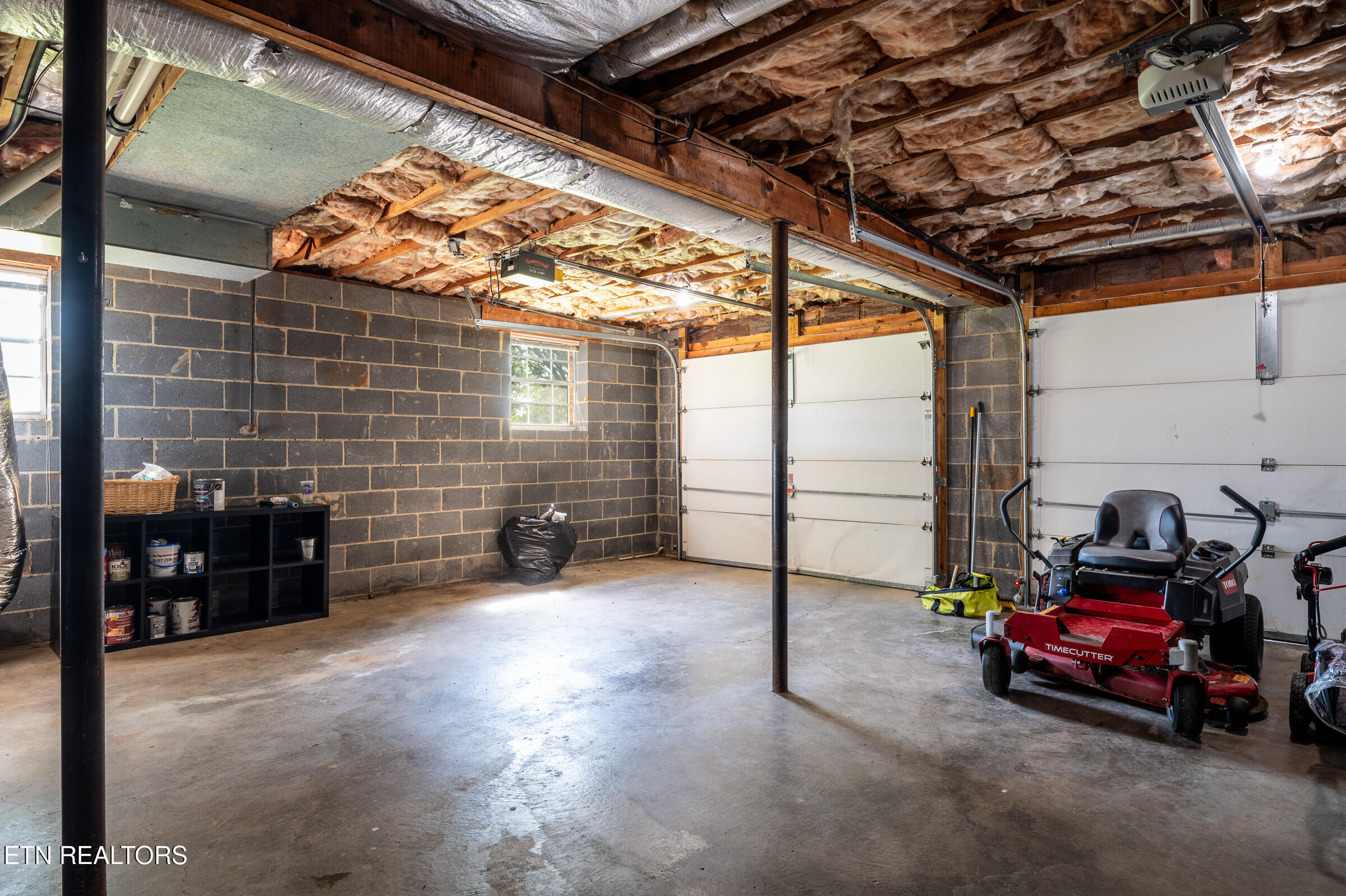 415 Pearl Road Seymour, TN 37865 - Photo 15 of 20 Garage
