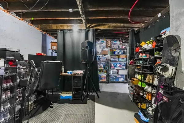 $400,000 | 87 Adams Street, New Bedford, MA 02746