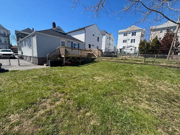 $400,000 | 87 Adams Street, New Bedford, MA 02746