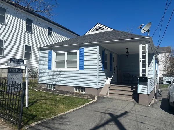 $400,000 | 87 Adams Street, New Bedford, MA 02746