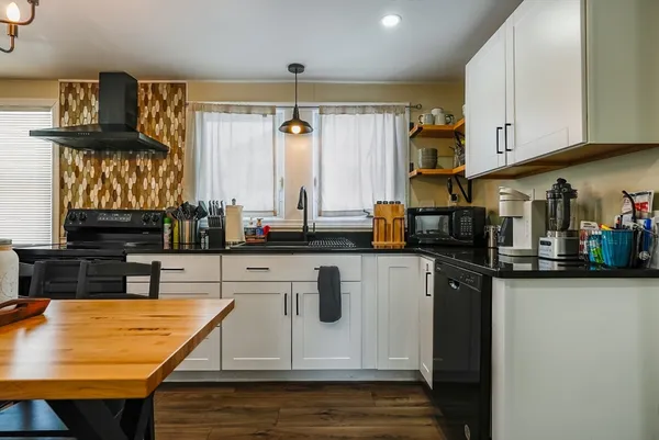 $410,000 | 87 Adams Street, New Bedford, MA 02746