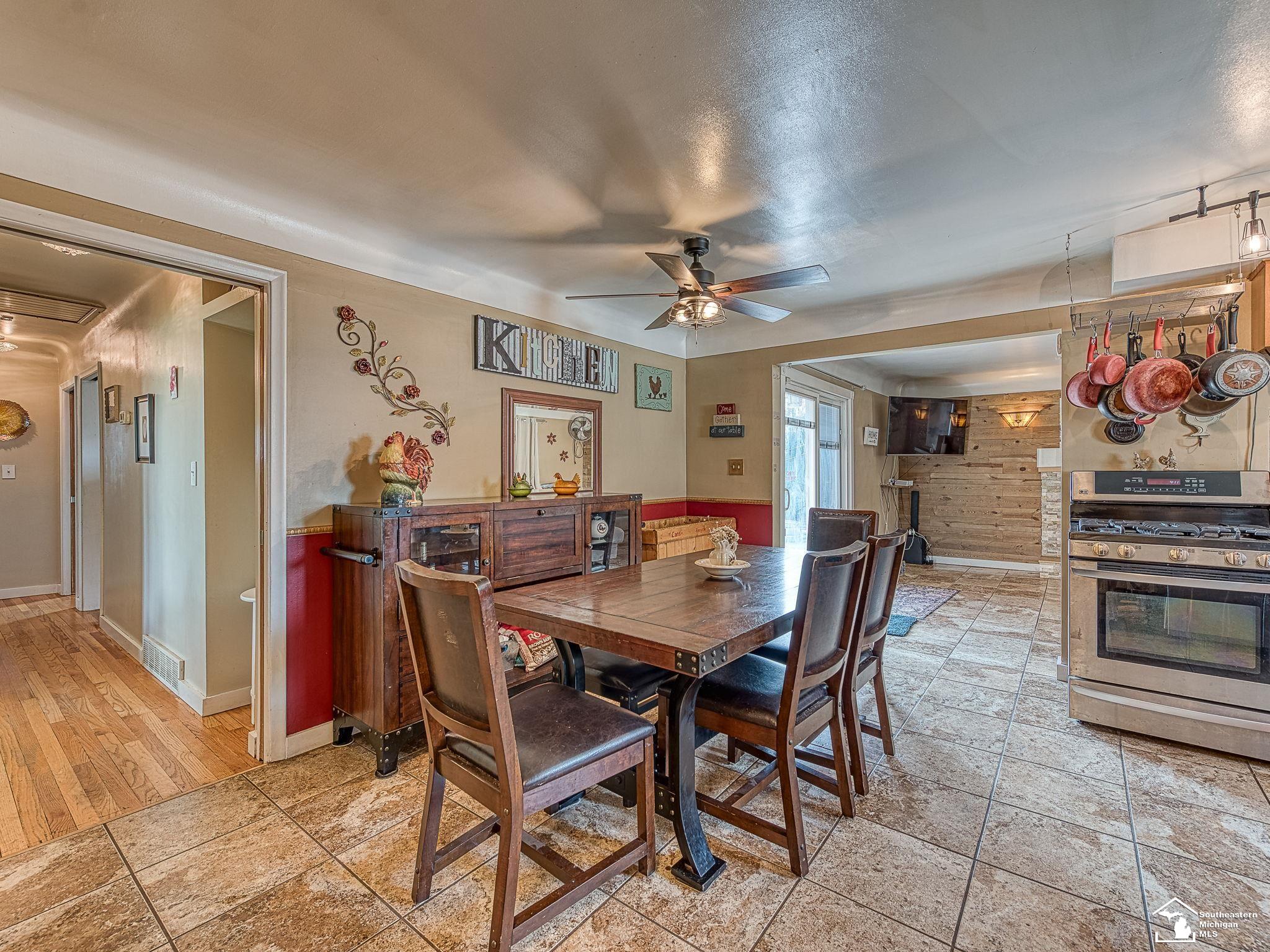 25144 Reeck Road Woodhaven, MI 48183 - Photo 13 of 31