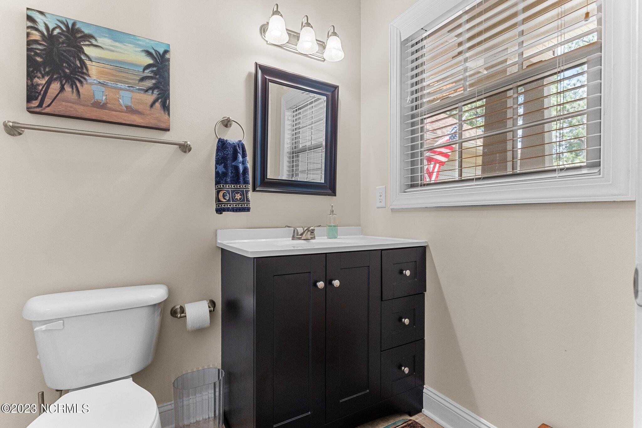 20 Lake Hills Road Pinehurst, NC 28374 - Photo 29 of 42 Bathroom 3