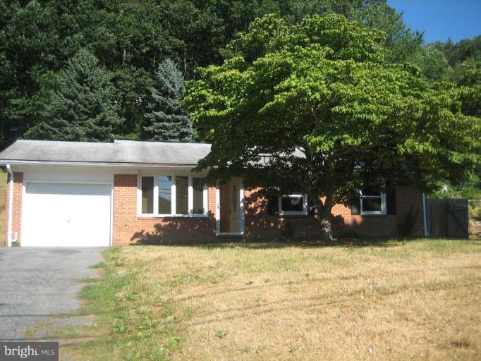 4525 Bill Moxley Road Mount Airy, MD 21771 - Photo 1 of 26 Exterior (Main)