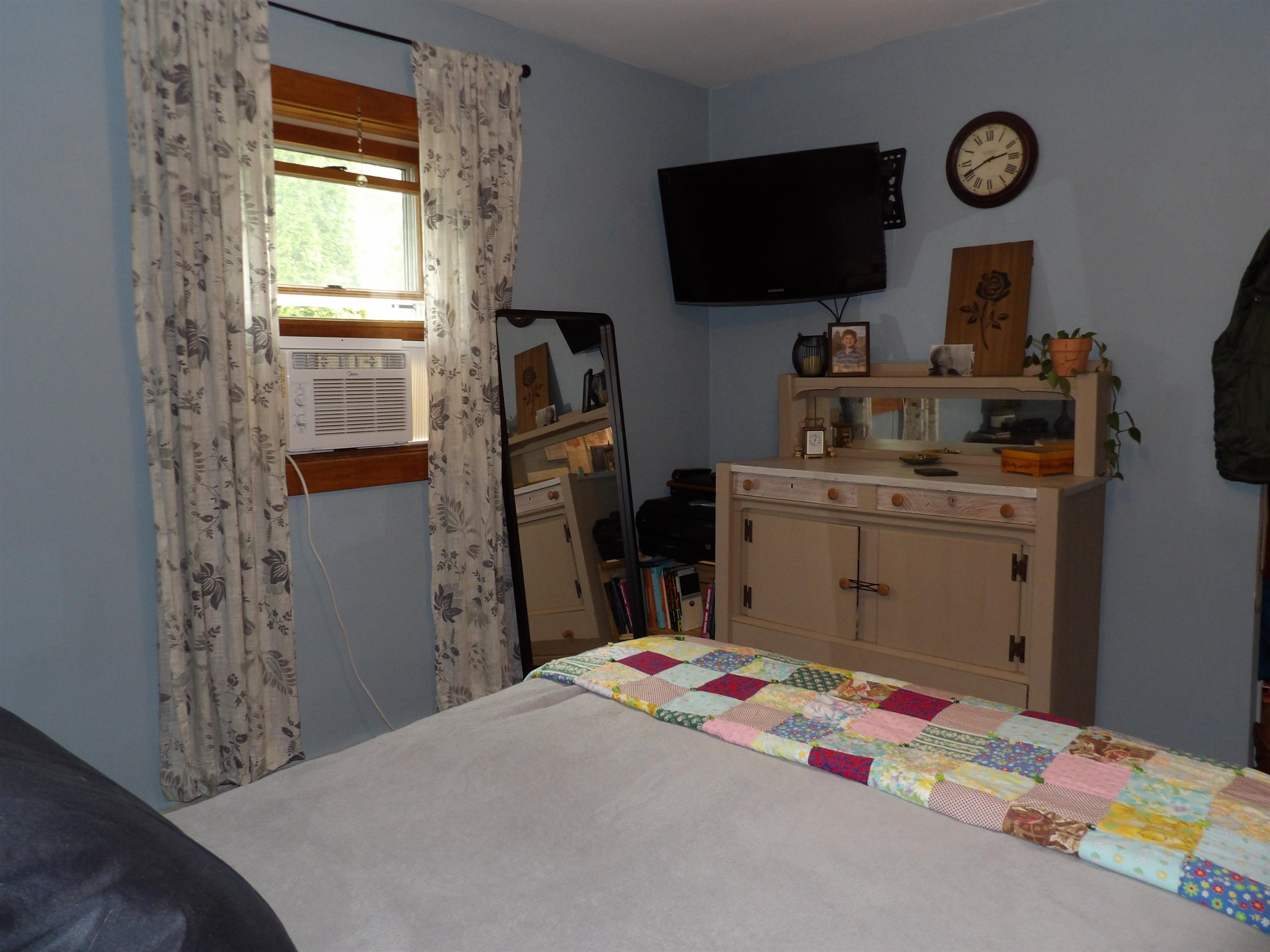 19 Phillips Street Rutland, VT 05701 - Photo 26 of 35