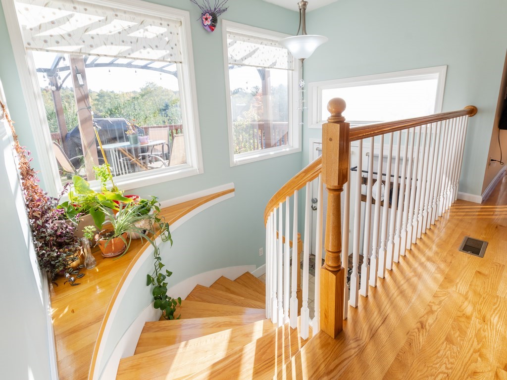 2 Queen Isabella Way, Unit 2 Ashland, MA 01721 - Photo 4 of 34