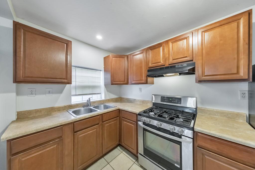 1776 Spring Avenue East Point, GA 30344 - Photo 13 of 30