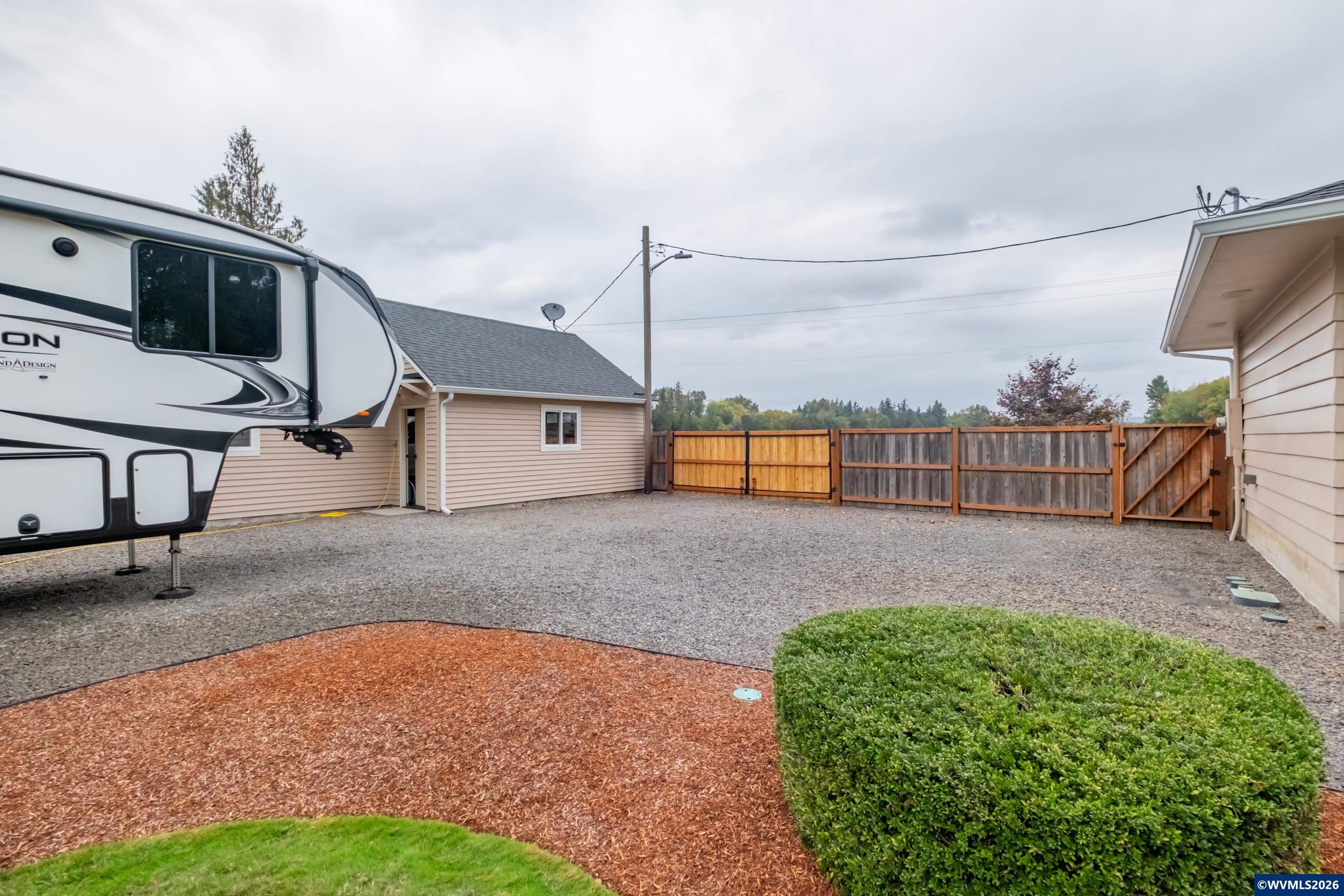2866 Talbot Road South Jefferson, OR 97352 - Photo 38 of 50