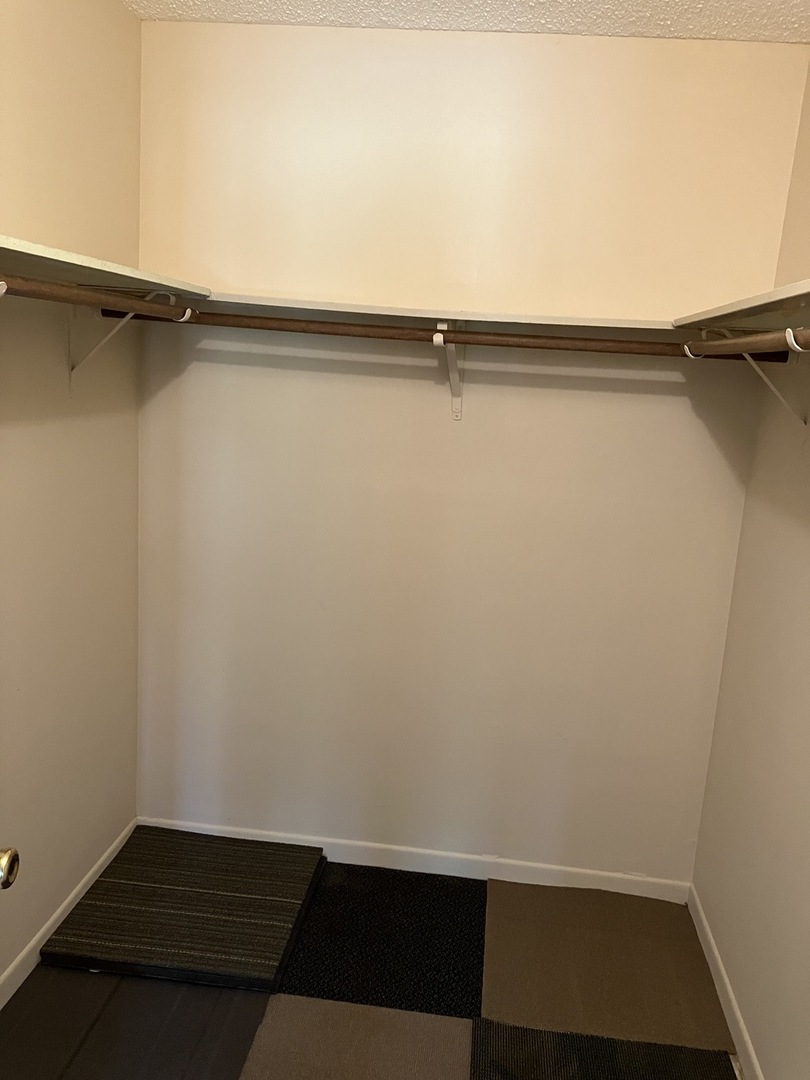 9188 S Road, Unit 1A Palos Hills, IL 60465 - Photo 13 of 16 Gallery Image 13