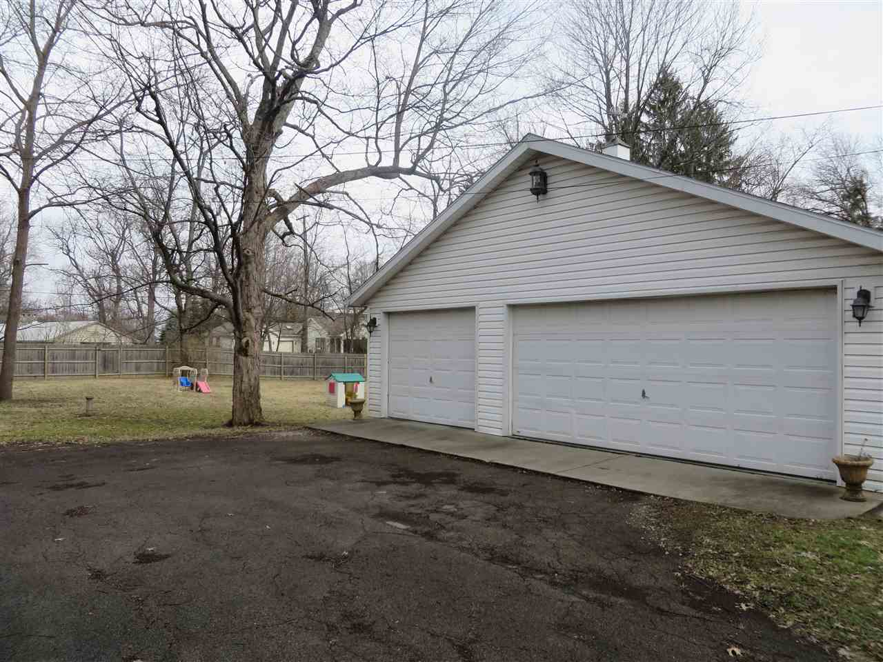 2356 West Warwick Road Muncie, IN 47304 - Photo 34 of 36 Gallery Image 34