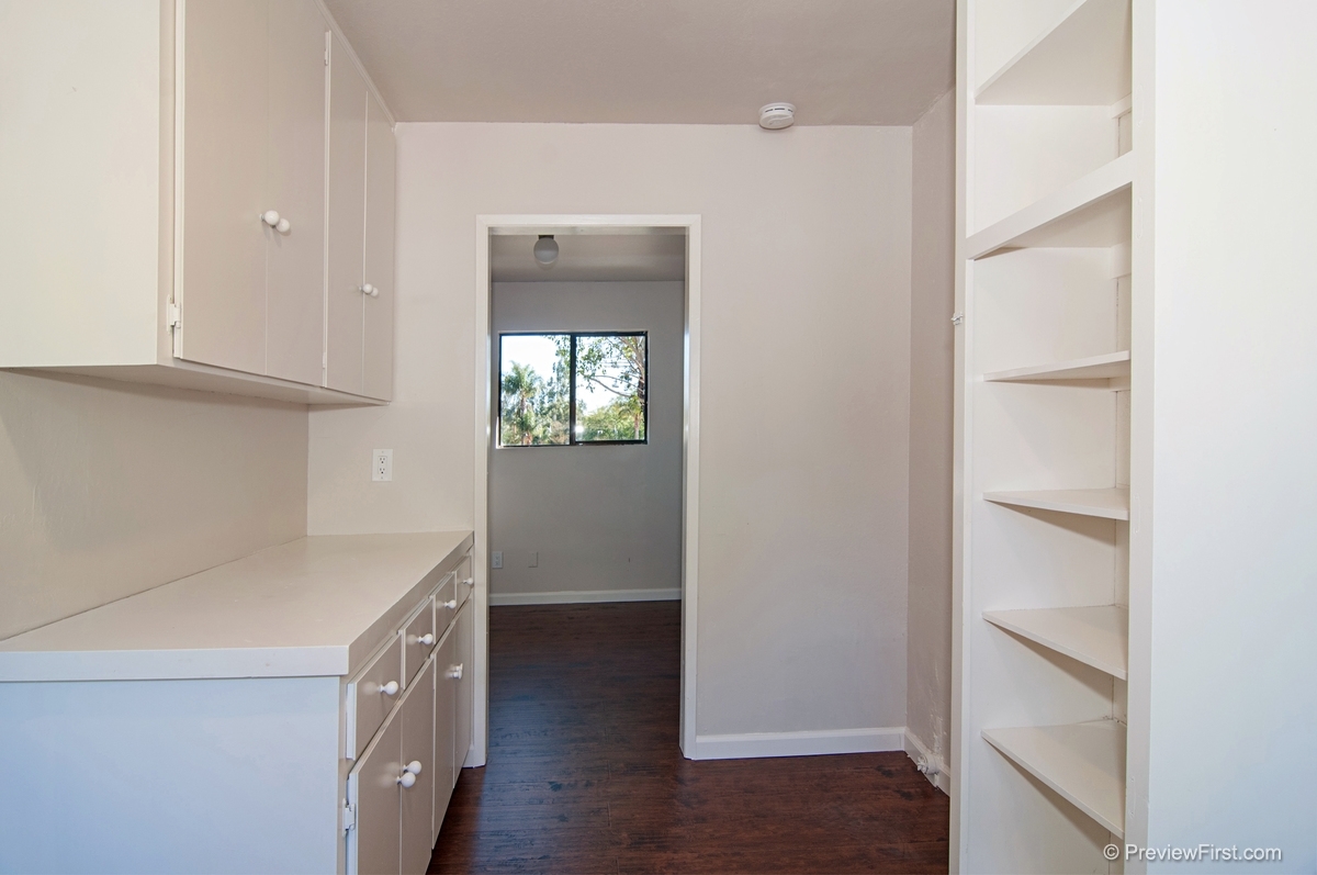 1991 Cuervo Road Vista, CA 92084 - Photo 10 of 24 Laundry and Entrance to Bonus room of Office