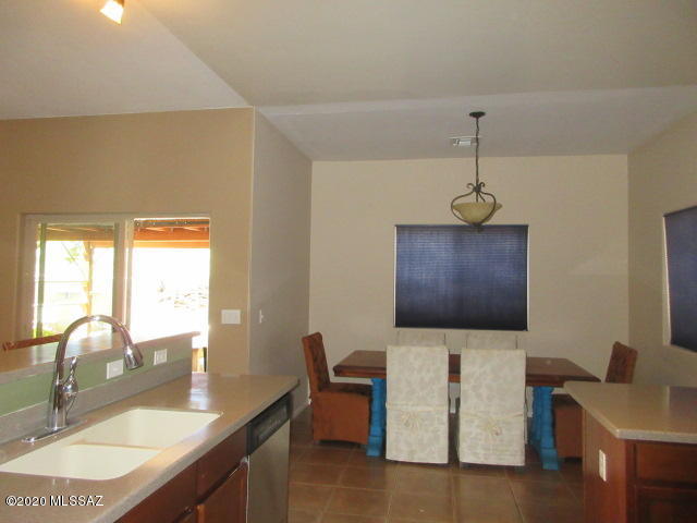 1432 Calle Monclova Rio Rico, AZ 85648 - Photo 6 of 40