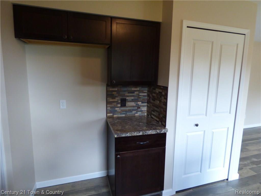 3310 Morrish Road Swartz Creek, MI 48473 - Photo 17 of 49 P1020248.JPG