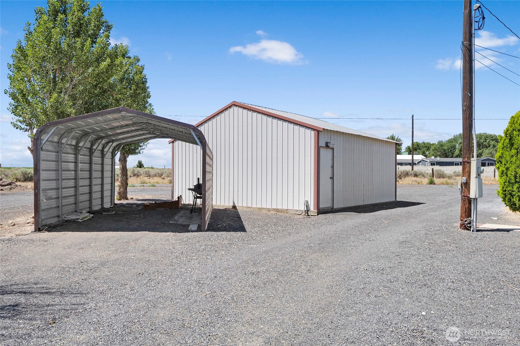 6417 Ferguson Road Northeast Moses Lake, WA 98837 - Photo 7 of 40