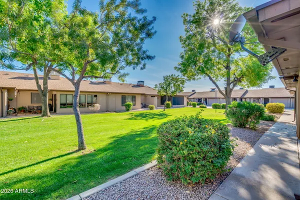 an aerial view of a tennis ground