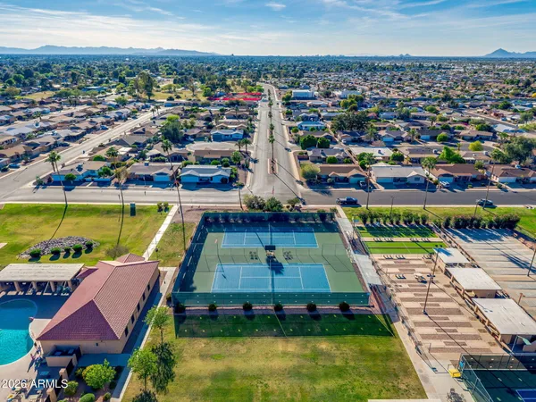 $300,000 | 520 South Greenfield Road, Unit 17, Mesa, AZ 85206