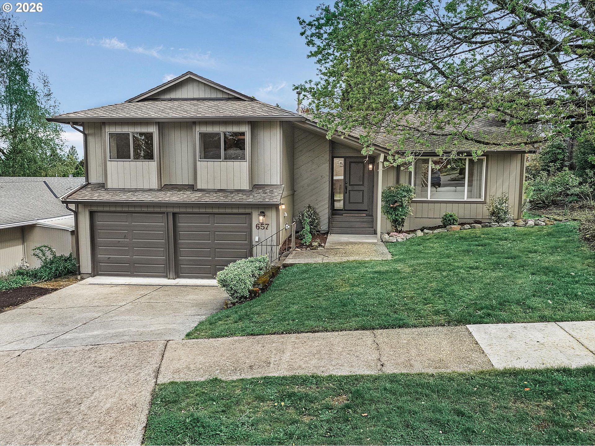 657 Southwest 7th Street Gresham, OR 97080 - Photo 2 of 41