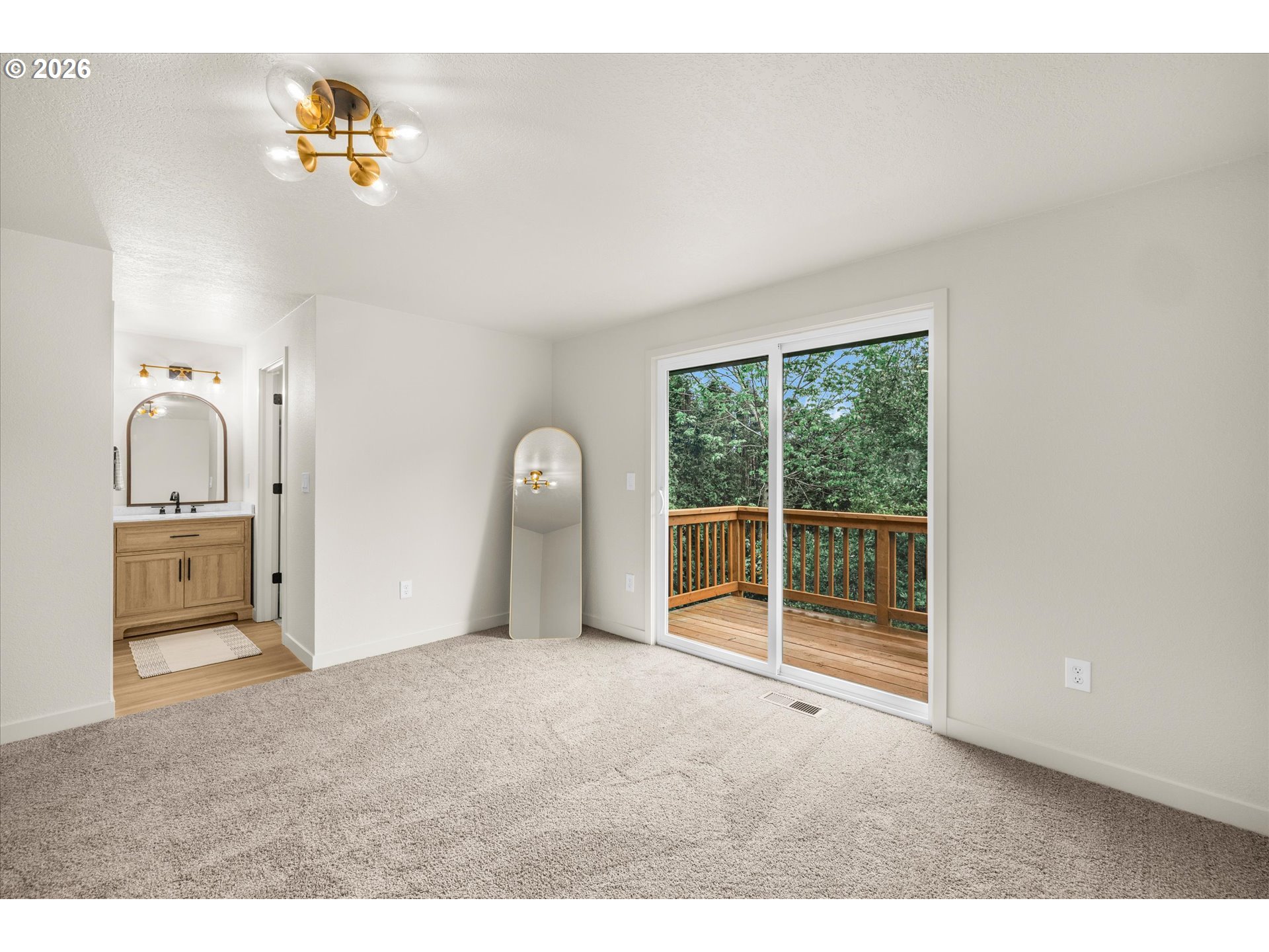 657 Southwest 7th Street Gresham, OR 97080 - Photo 24 of 41