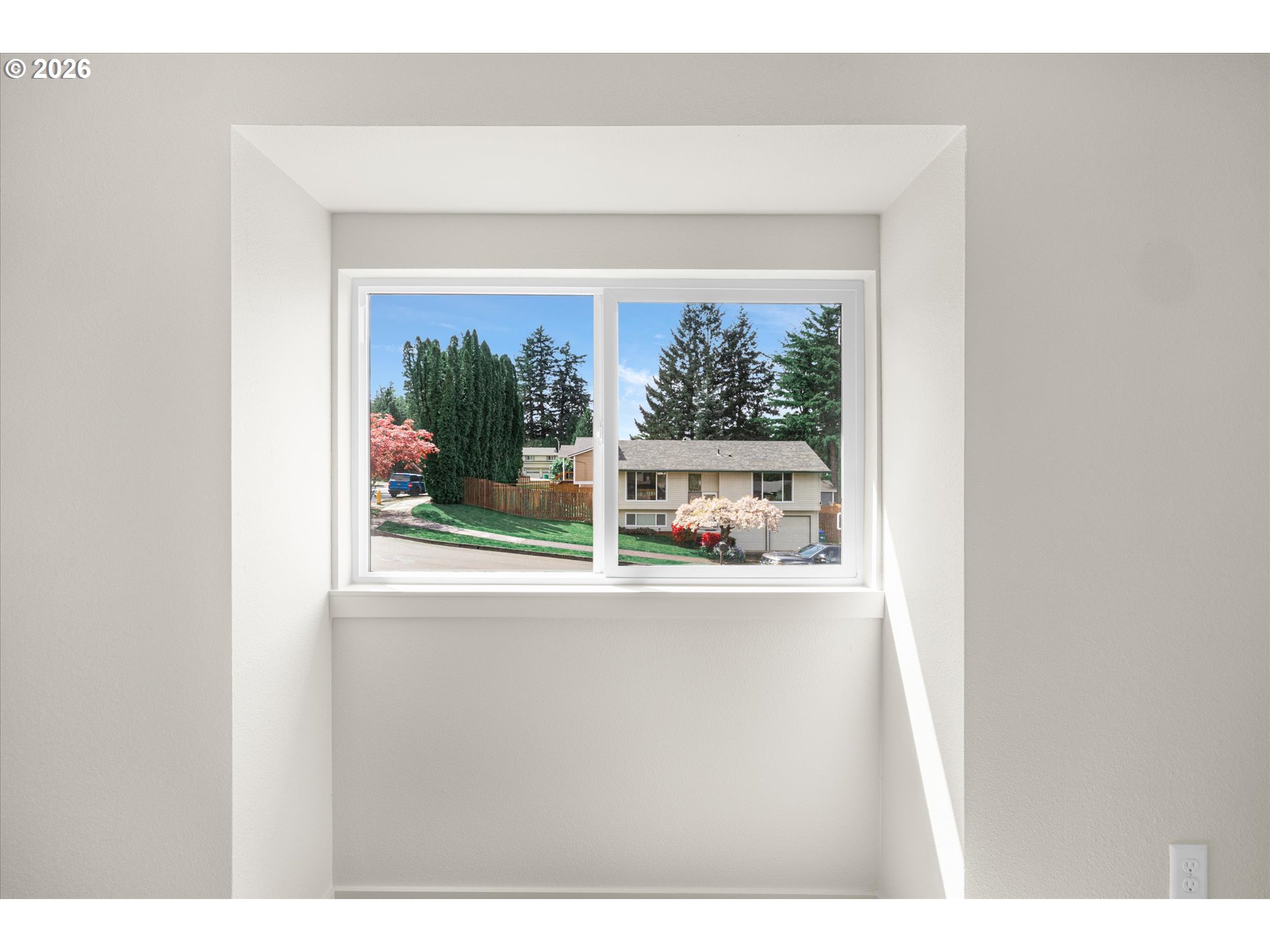 657 Southwest 7th Street Gresham, OR 97080 - Photo 30 of 41