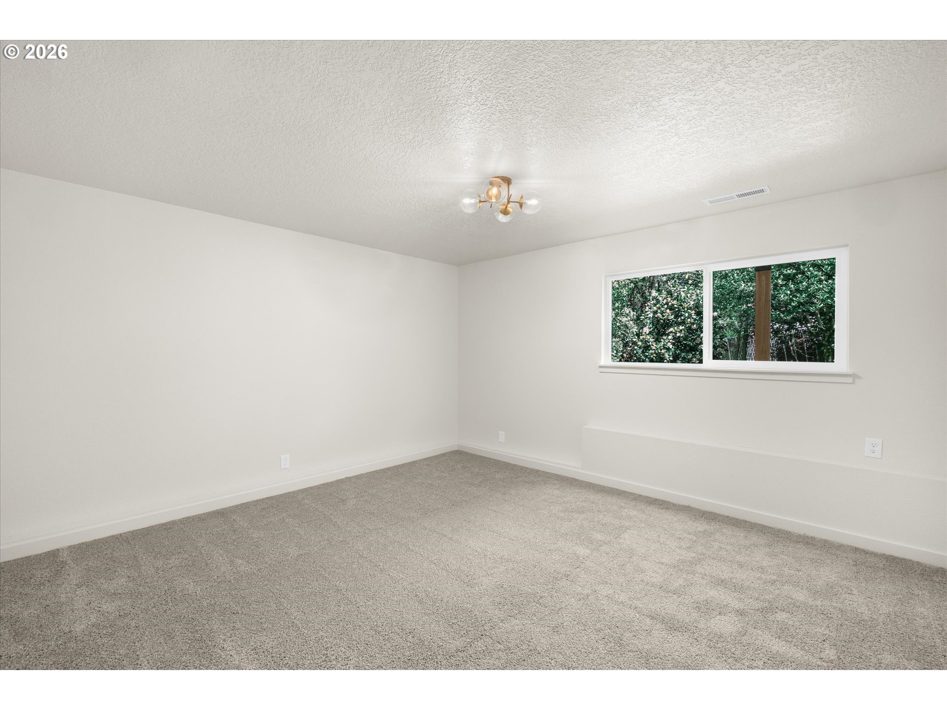 657 Southwest 7th Street Gresham, OR 97080 - Photo 33 of 41