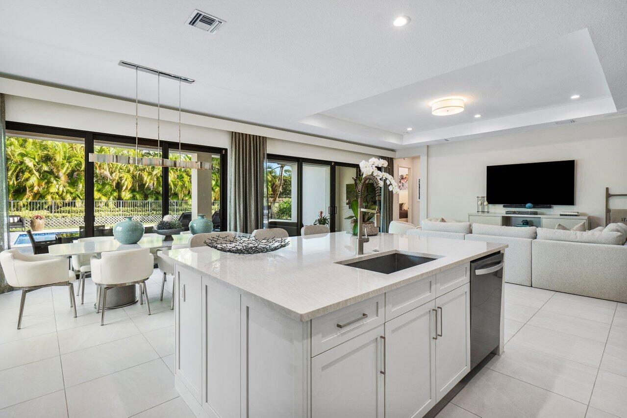 8863 Skyward Street Boca Raton, FL 33496 - Photo 14 of 44 015-8863SkywardStreet-BocaRaton-FL-33496