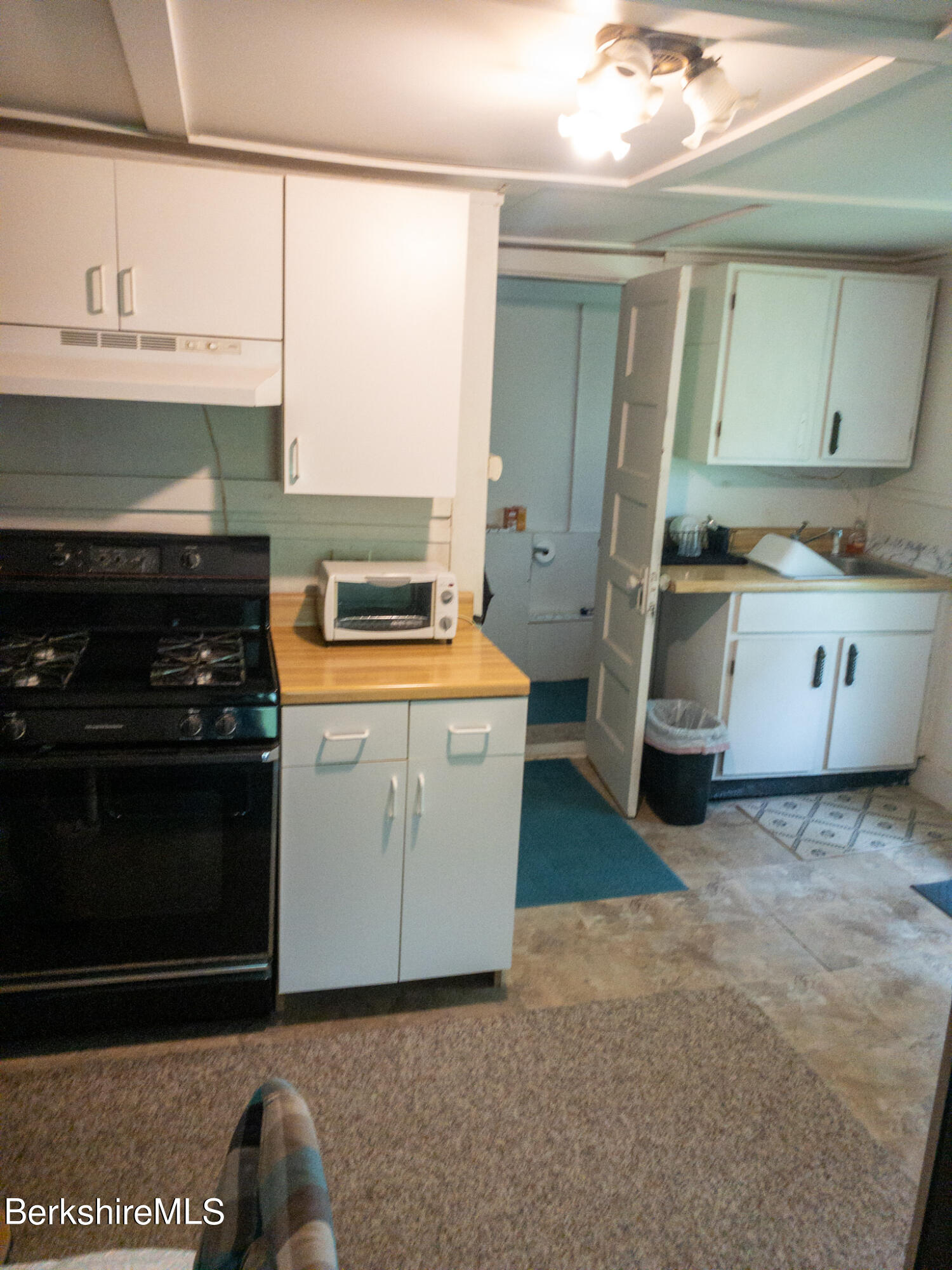 157 Old State Road Lanesborough, MA 01224 - Photo 26 of 37 Unit 5