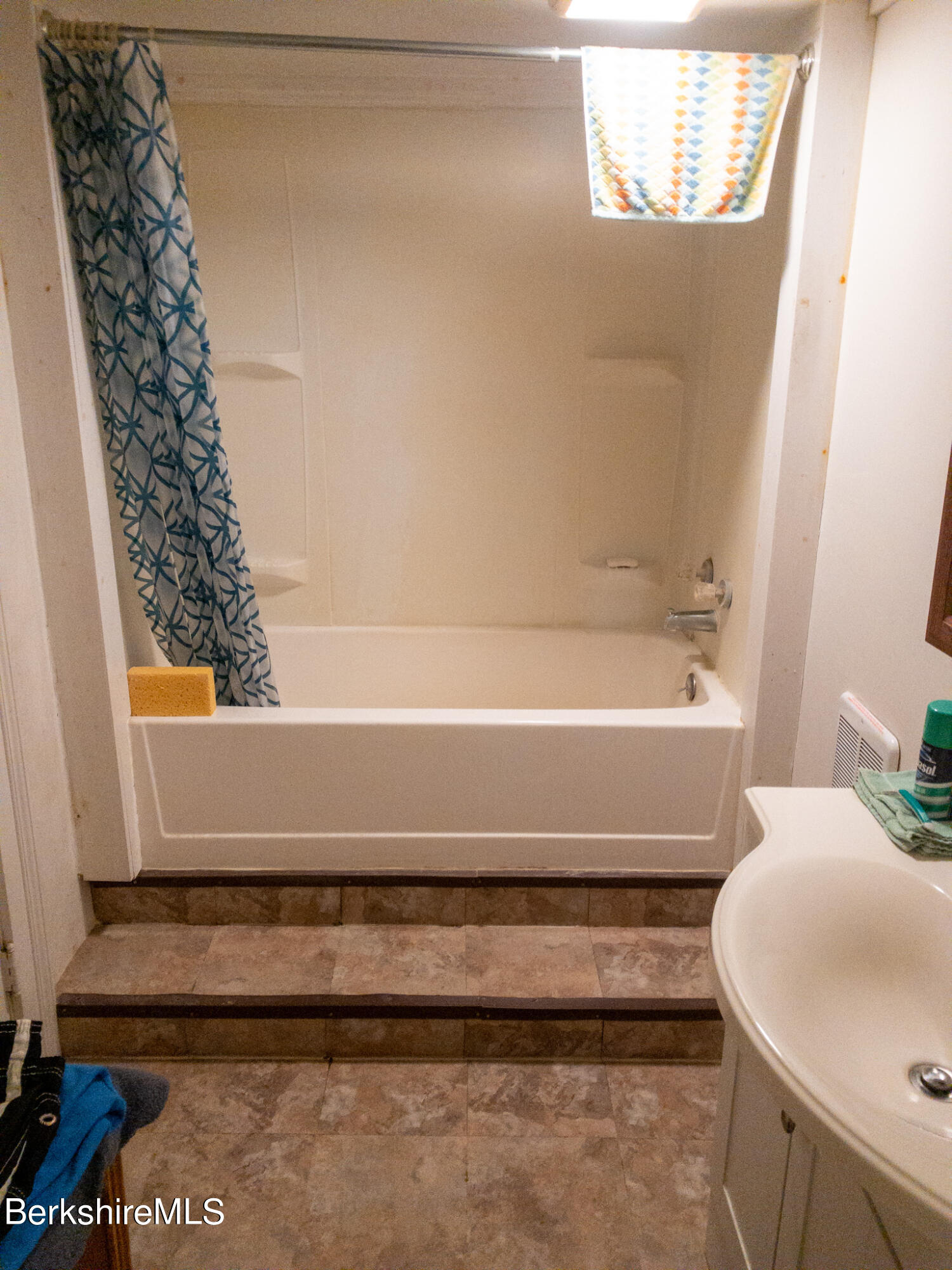 157 Old State Road Lanesborough, MA 01224 - Photo 29 of 37 Unit 5