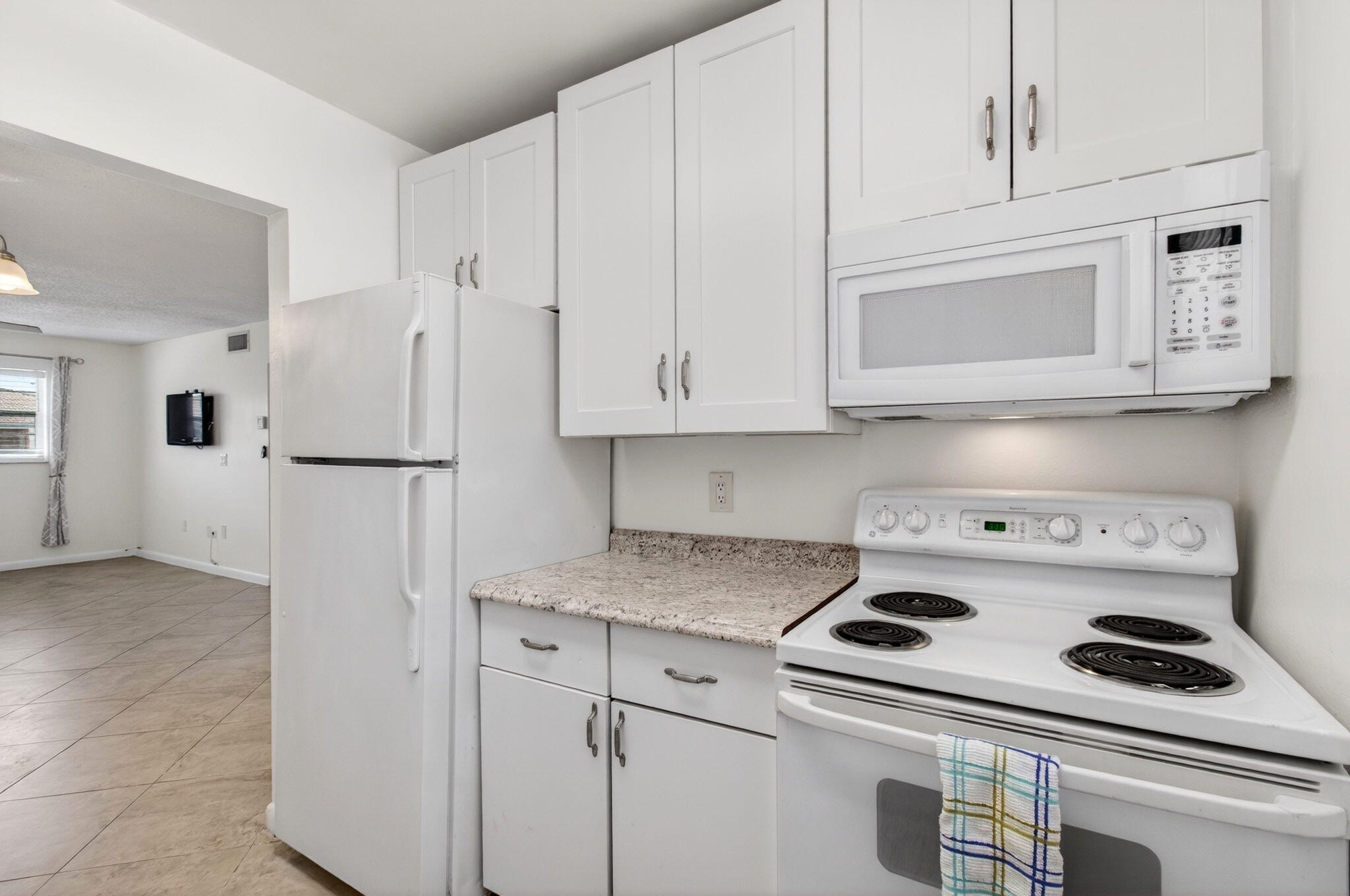 600 Southwest 2nd Avenue, Unit 240 Boca Raton, FL 33432 - Photo 7 of 54 Built-In Microwave