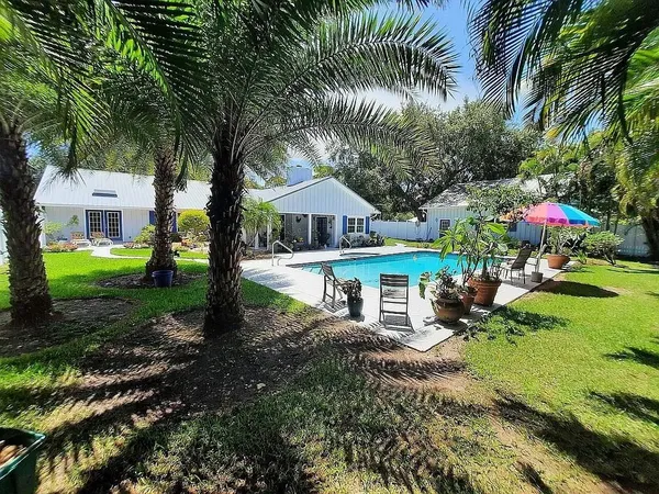 $1,390,000 | 155 31st Avenue Southwest, Vero Beach, FL 32968