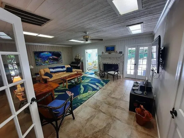 $1,390,000 | 155 31st Avenue Southwest, Vero Beach, FL 32968