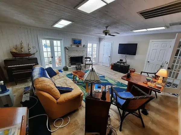 $1,390,000 | 155 31st Avenue Southwest, Vero Beach, FL 32968