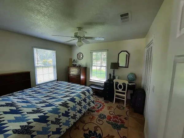 $1,390,000 | 155 31st Avenue Southwest, Vero Beach, FL 32968