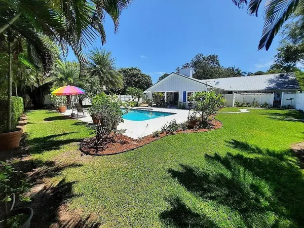 $1,390,000 | 155 31st Avenue Southwest, Vero Beach, FL 32968
