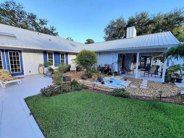 $1,390,000 | 155 31st Avenue Southwest, Vero Beach, FL 32968