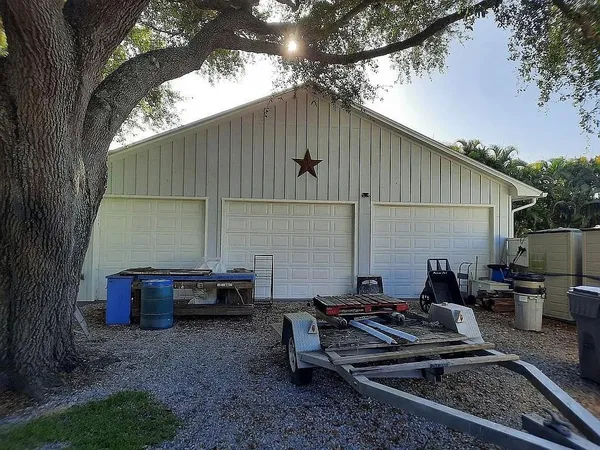 $1,390,000 | 155 31st Avenue Southwest, Vero Beach, FL 32968